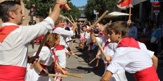 La cercavila recorrerà diversos carrers de Castellar per donar la benvinguda a la Festa Major 2019.