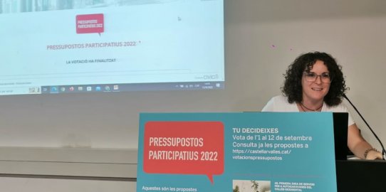 La regidora de Responsabilitat Social, Carol Gómez, en un moment de l'acte en què s'han donat a conèixer els resultats.