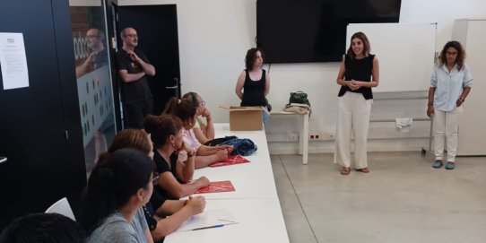 Un moment de la presentació del curs, que va comptar amb l'assistència de la regidora d'Educació, Infància, Joventut i Innovació, Anna Riera.