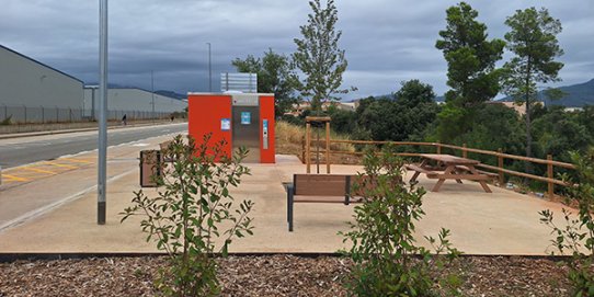 Nova àrea de descans del polígon industrial del Pla de la Bruguera.