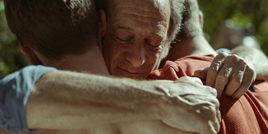 Un fotograma de "Jugar con fuego".