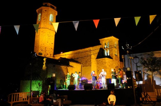 Un concert a una Festa Major anterior de Sant Feliu del Racó