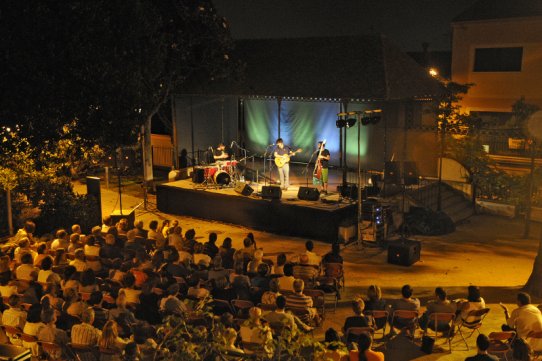 Aspecte dels Jardins del Palau Tolrà el passat dissabte 2 de juliol, durant el concert de La iaia