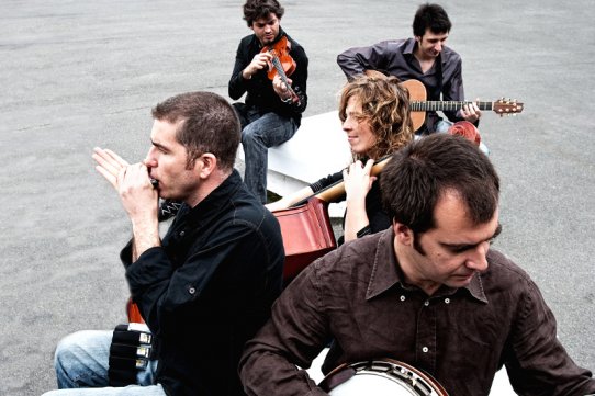 La Barcelona Bluegrass Band actuarà el 14 de juliol als jardins del Palau Tolrà